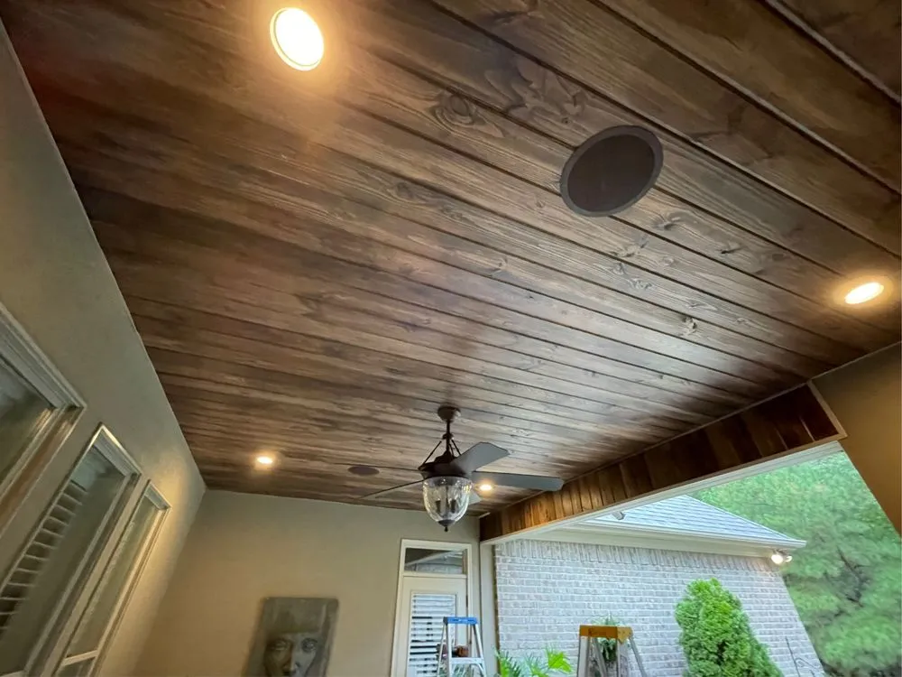 Slide of Tommy's Roof & Gutter Cleaning Service