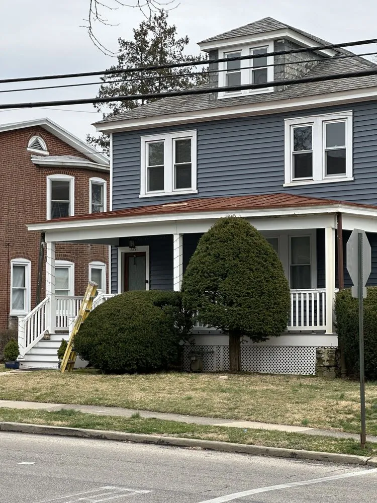 Slide of Tom's General Contracting