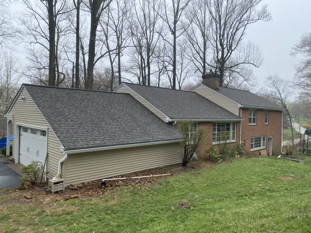 Slide of Tom's General Contracting