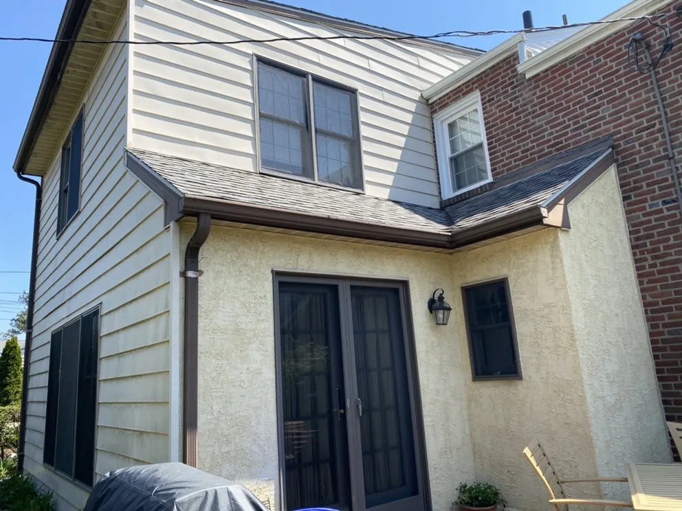 Slide of Tom's General Contracting