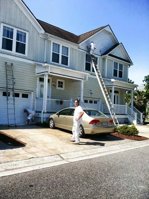 Slide of Tom's Professional Painting, Roofing & Waterproofing Services