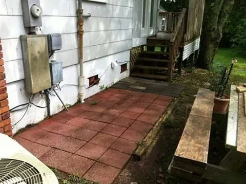 Slide of Tom's Professional Painting, Roofing & Waterproofing Services