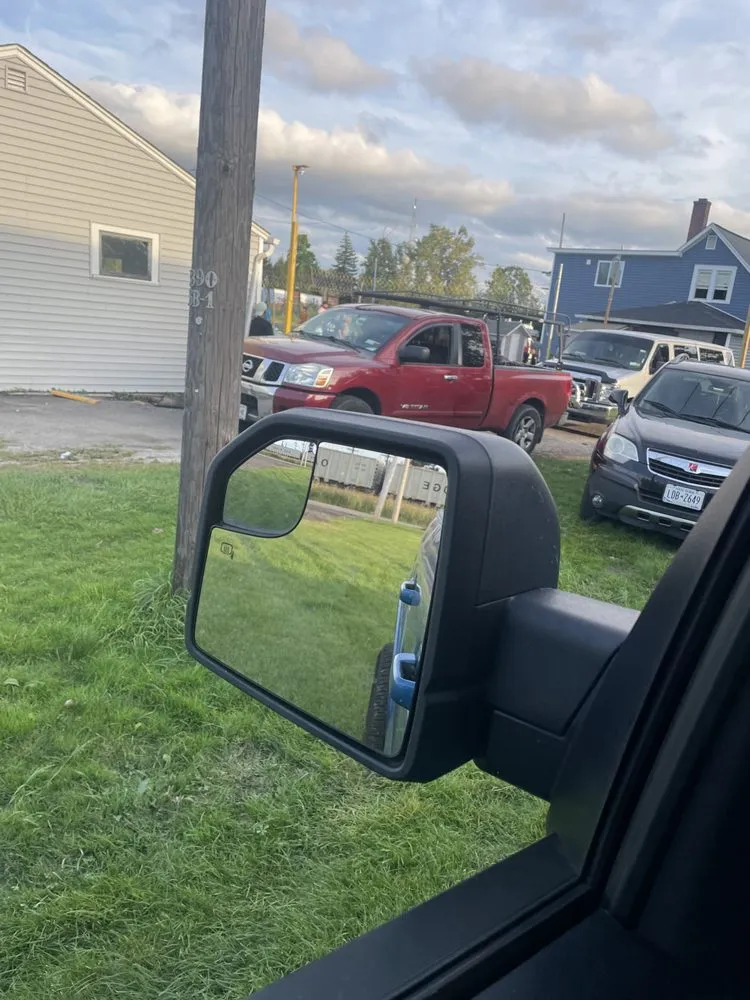 Slide of Tonny Contractor