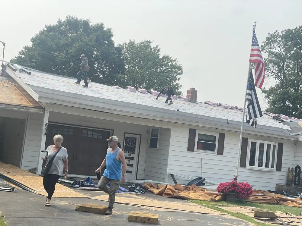 Slide of Tonny Contractor