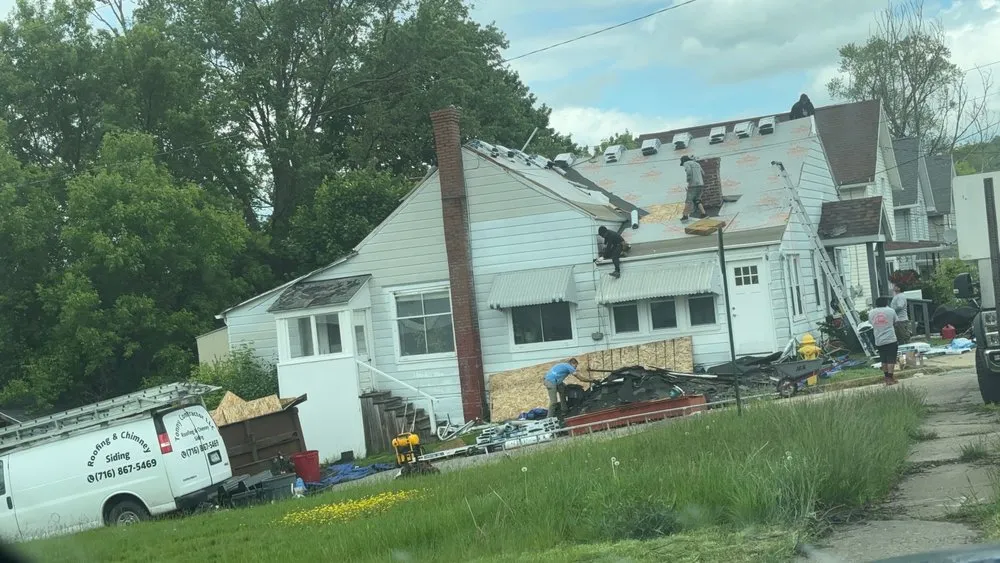 Slide of Tonny Contractor