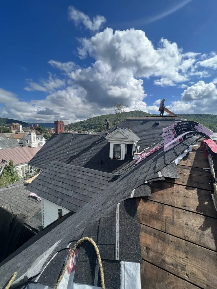 Slide of Tonny Contractor