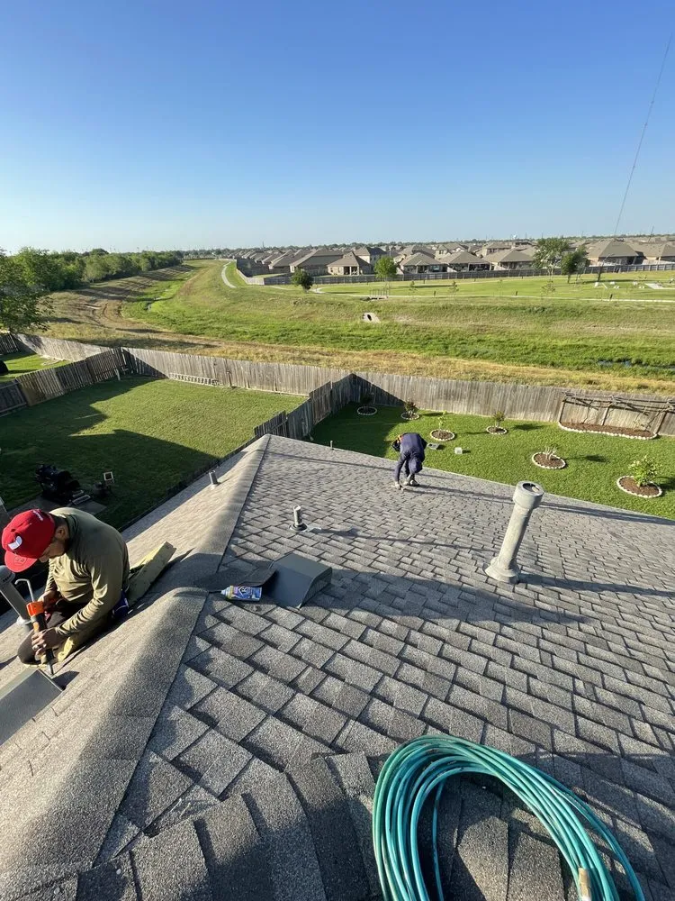 Slide of Tony Mendoza