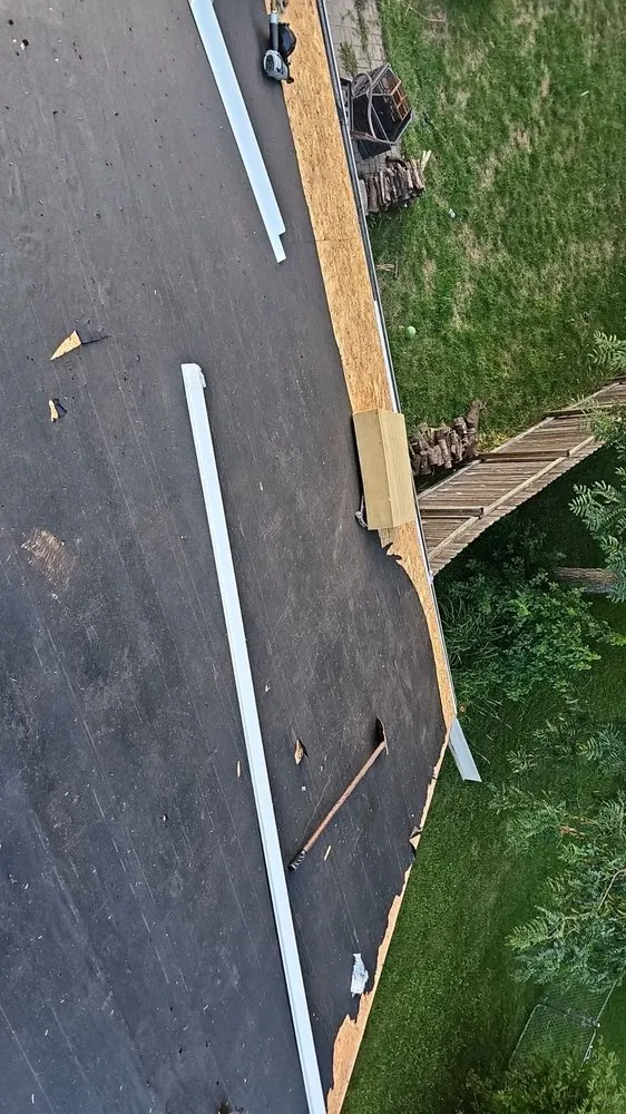 Slide of Tony's Repairs