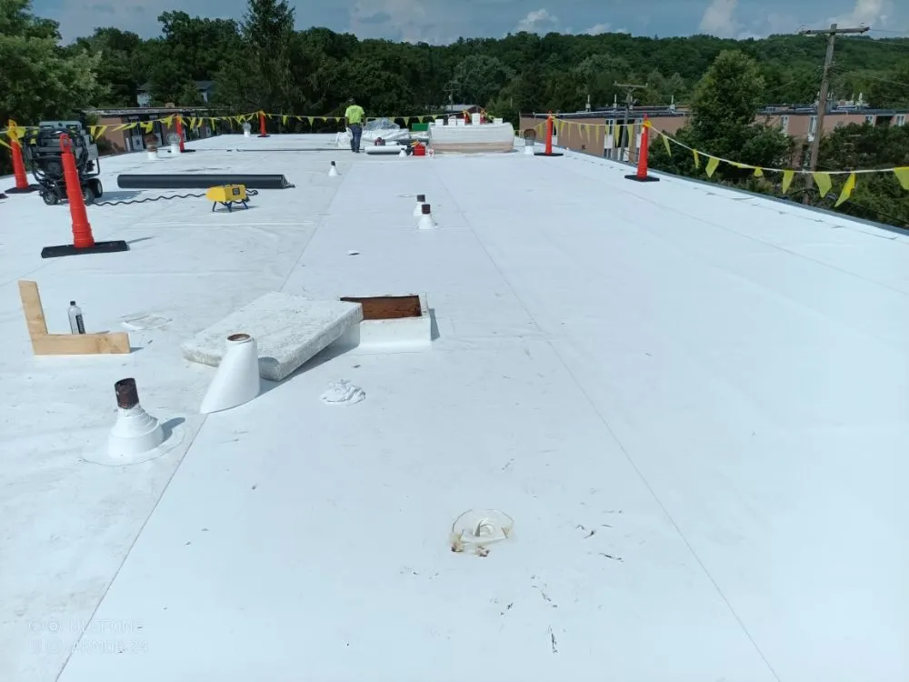 Slide of Tony's Roofing Service