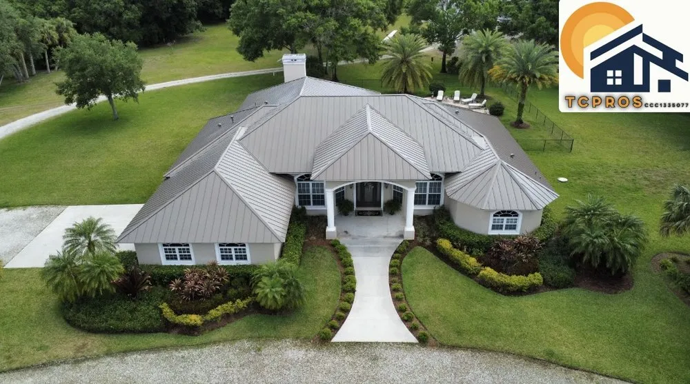 Licensed roof leak repair experts serving Port St Lucie, FL - Top Contracting Pros