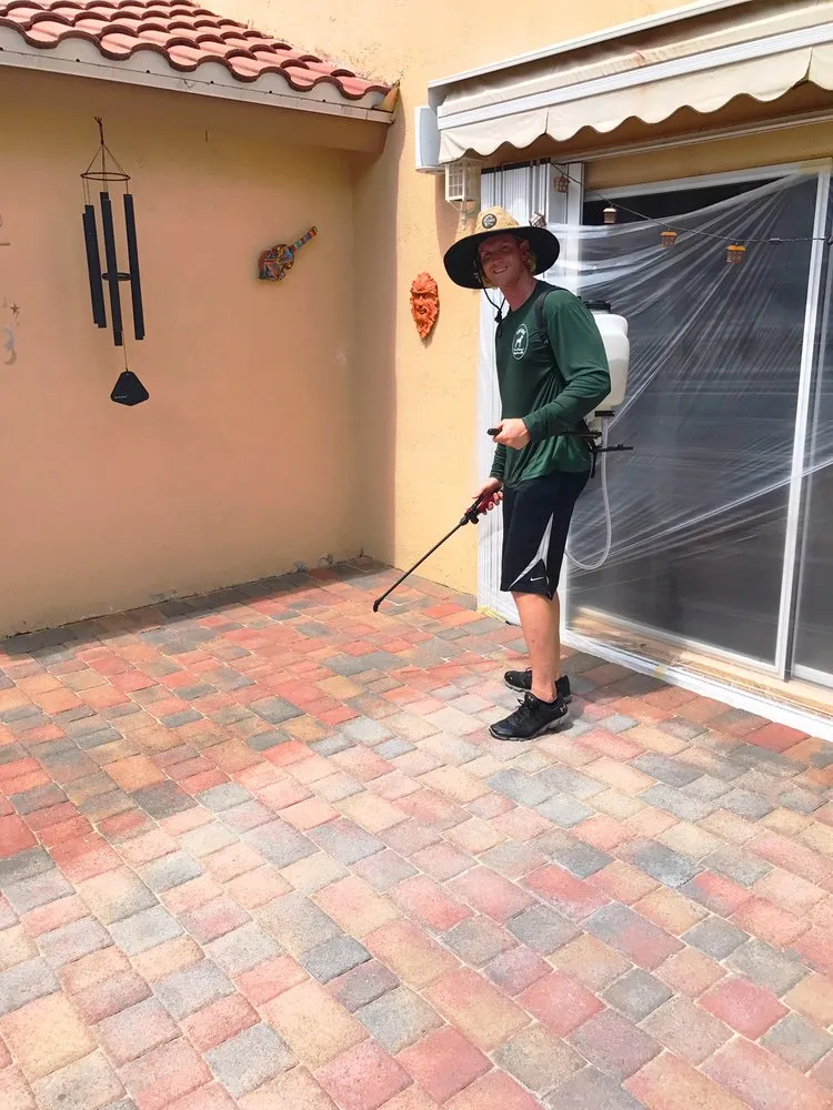 Slide of Top Dog Pressure Cleaning & Sealing Service