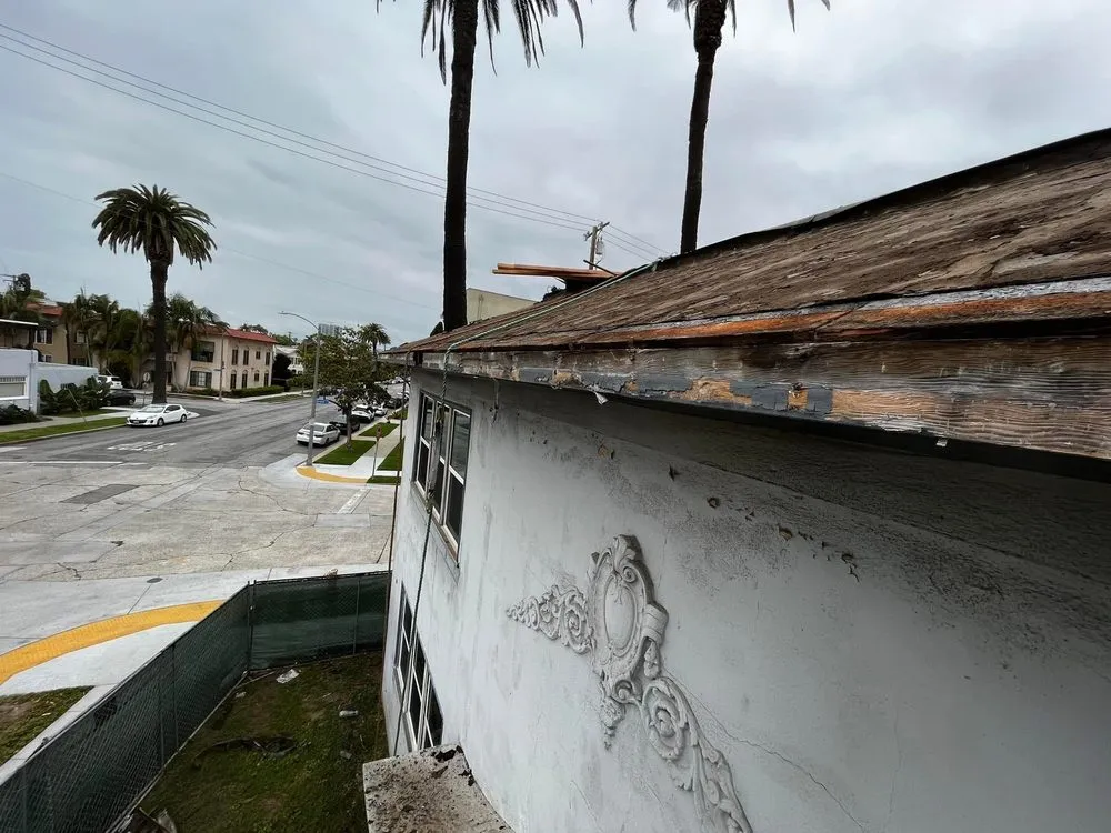 Slide of Top dog Roofing