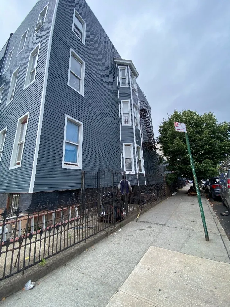 Slide of Top Dogg Construction