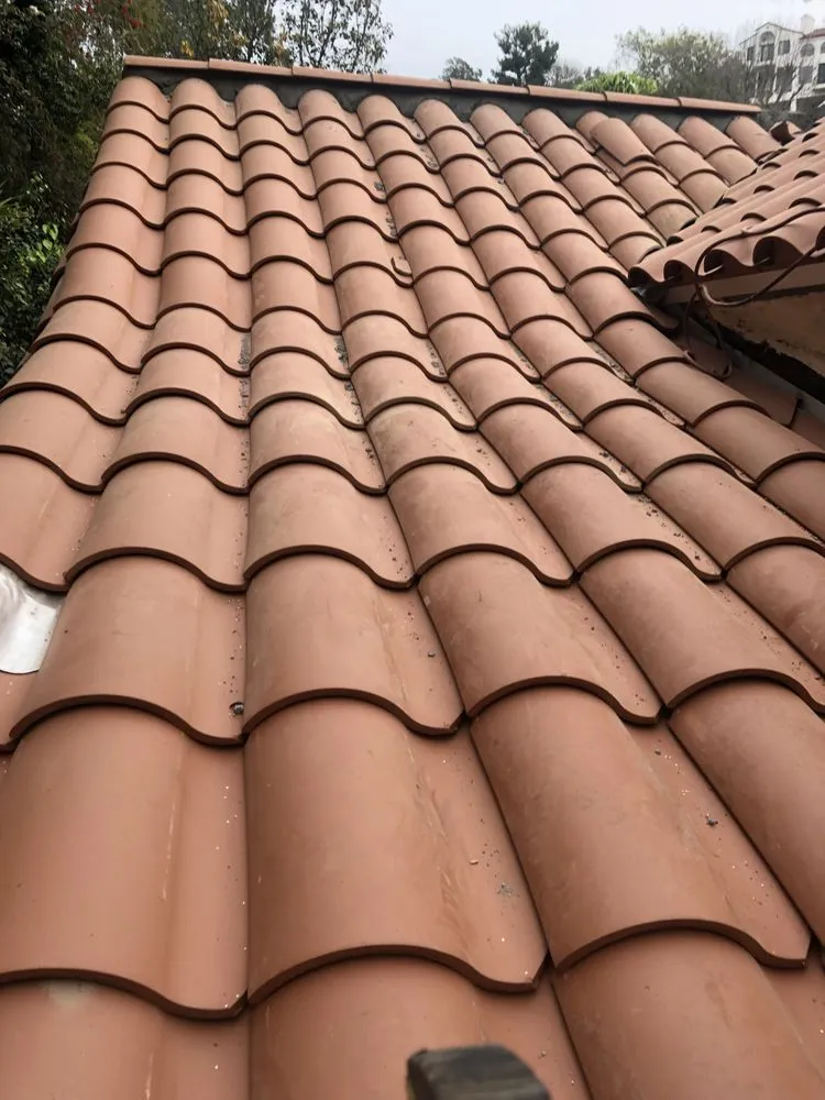 Expert shingle roofing service in San Fernando Valley, CA - Top Elite Roofing