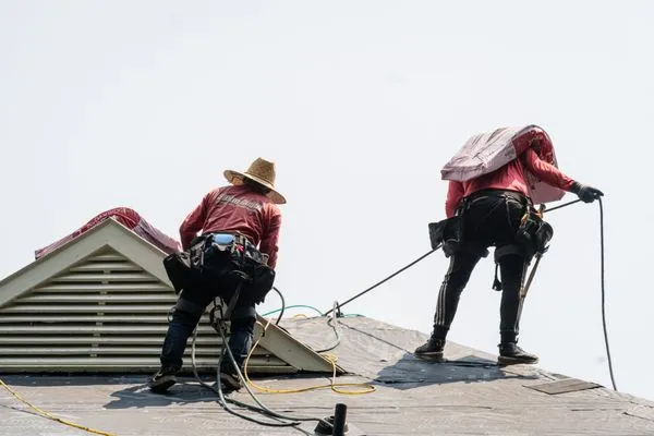 Top Flite Roofing Logo