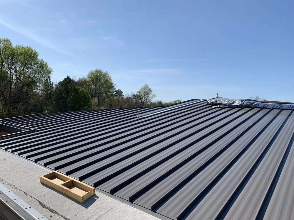 Slide of Top Hold Contractors