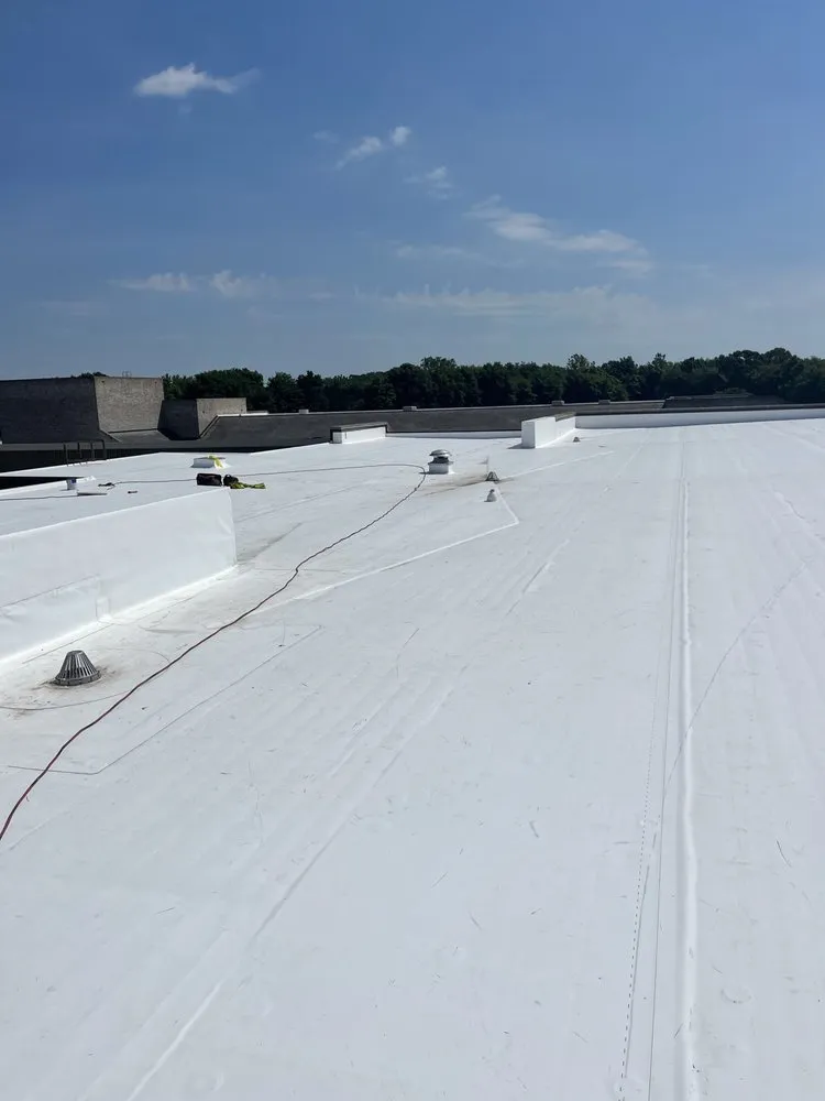 Slide of Top Hold Contractors