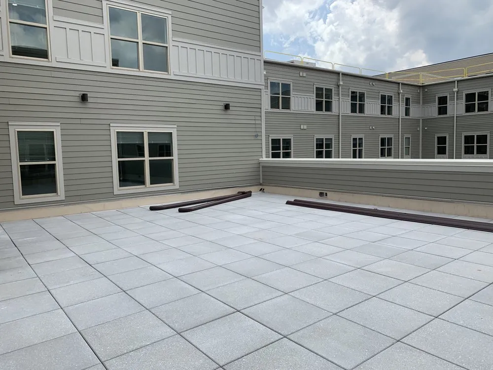 Slide of Top Hold Contractors