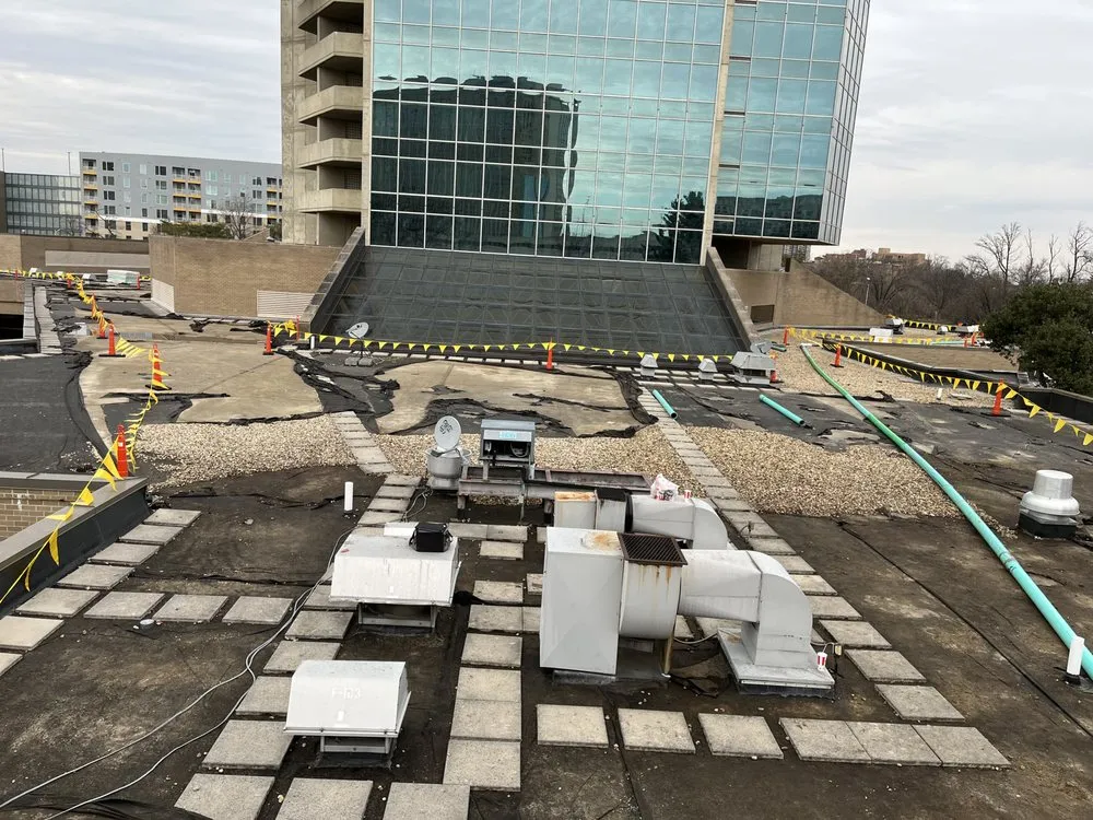 Slide of Top Hold Contractors