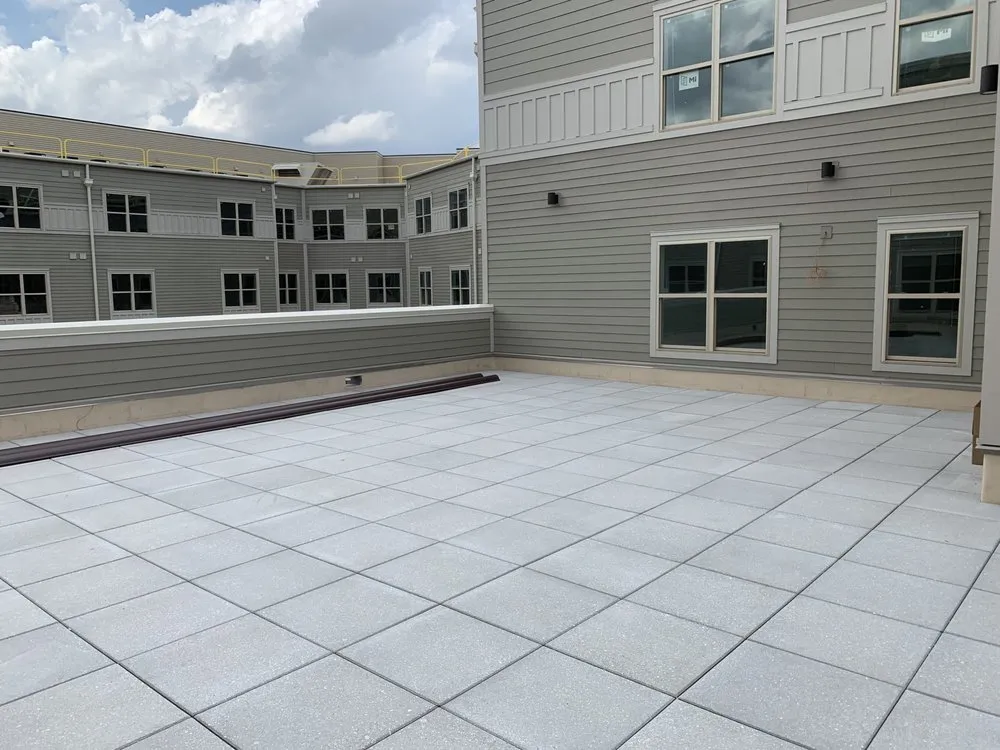 Slide of Top Hold Contractors