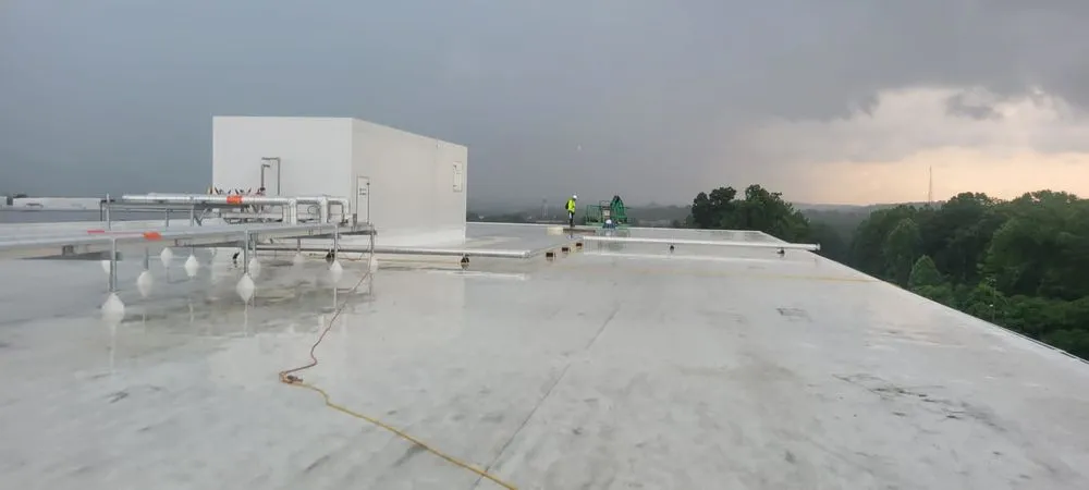 Slide of Top Hold Contractors