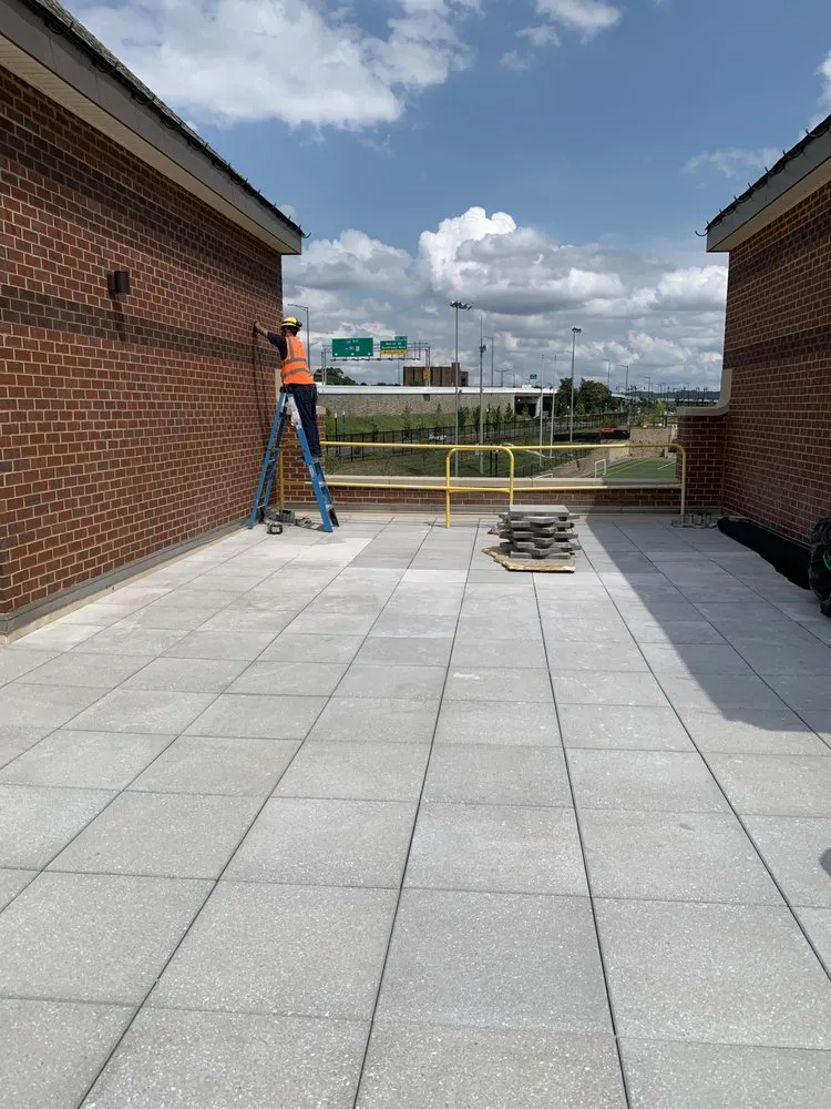 Slide of Top Hold Contractors