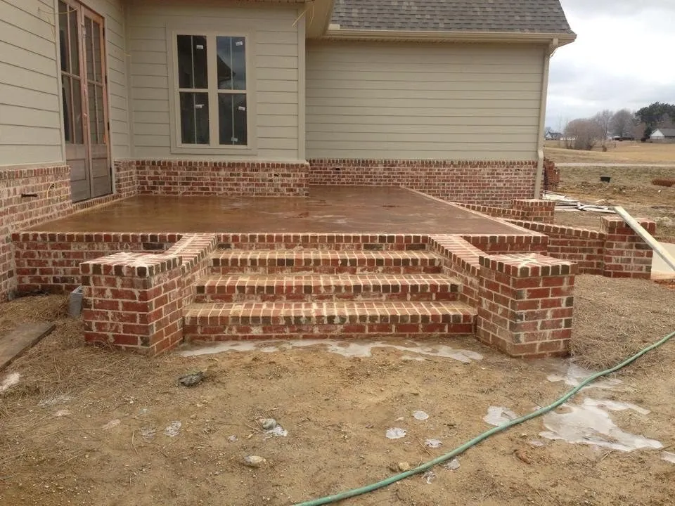 Slide of Top Line Roof & Construction