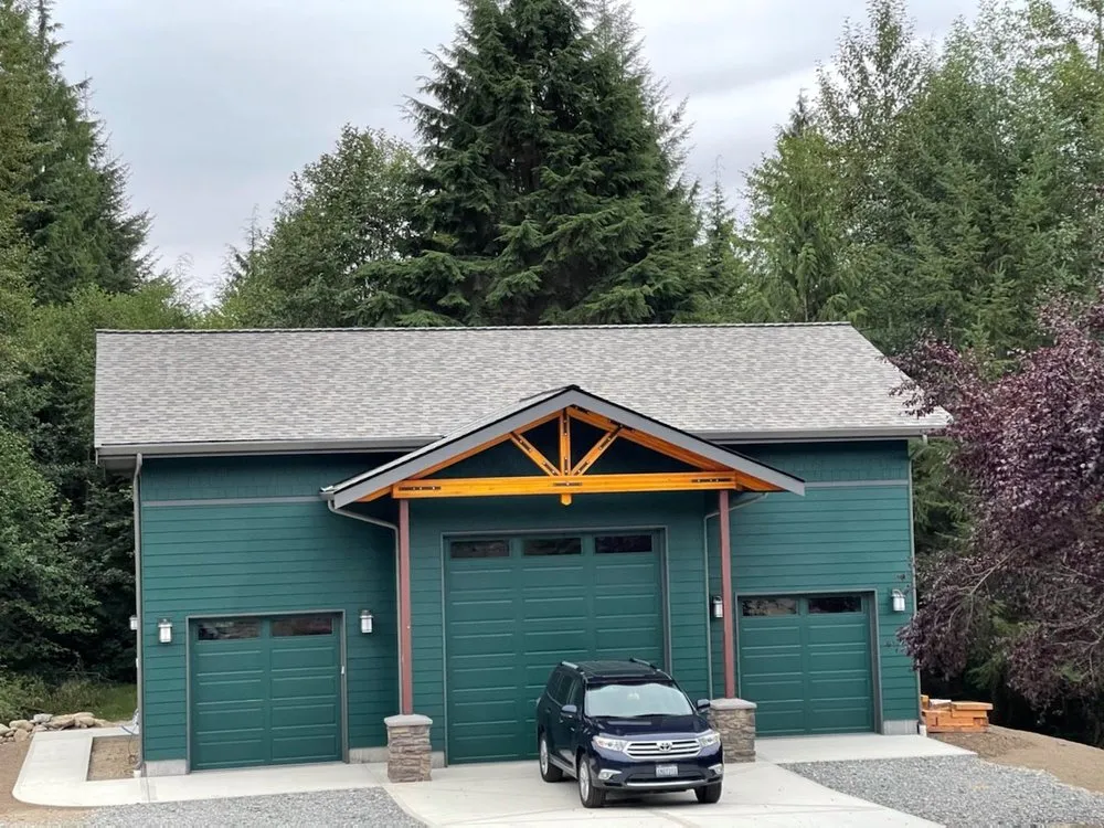 Slide of Top Line Roof & Construction