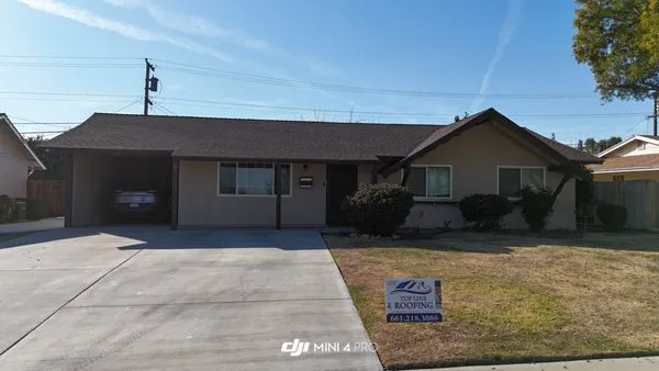 Top Line Roofing Logo