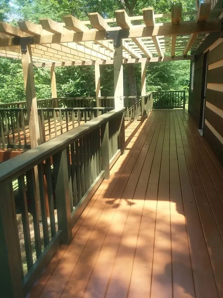 Professional flat roof repair experts serving Andersonville, TN - Top Notch Construction