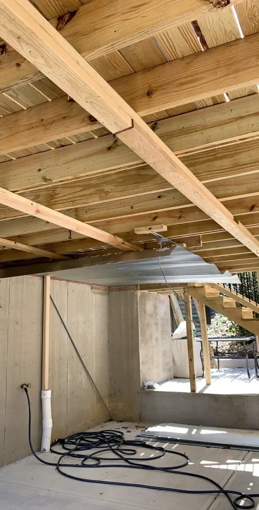 Slide of Top Notch Construction, Remodel & Design