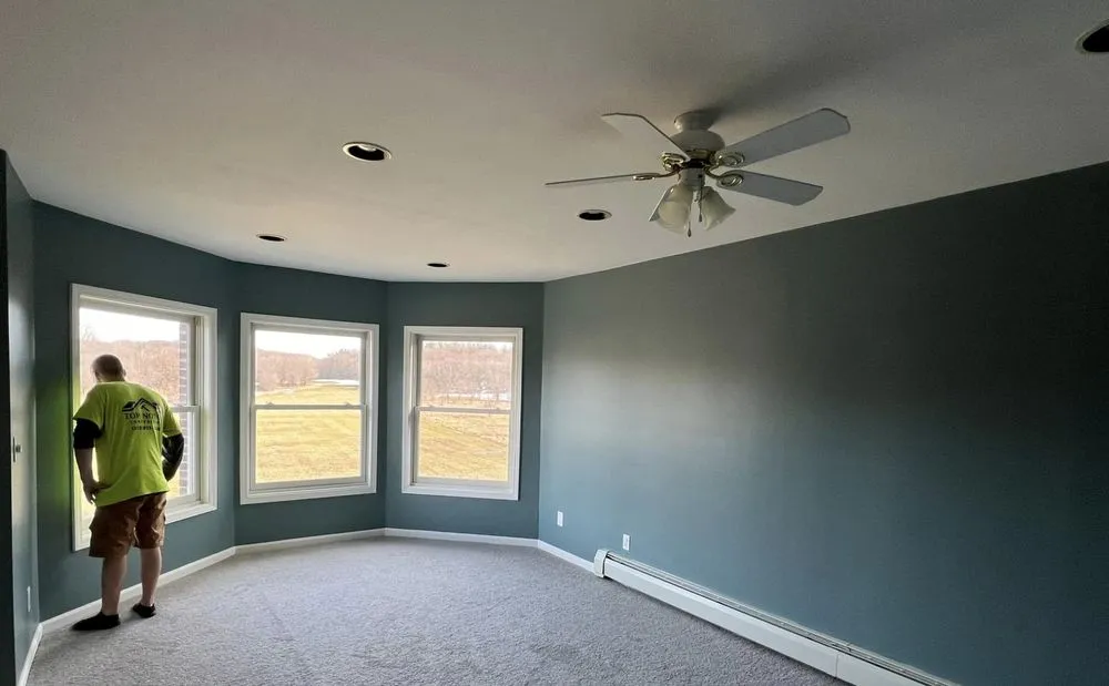 Slide of Top Notch Contracting