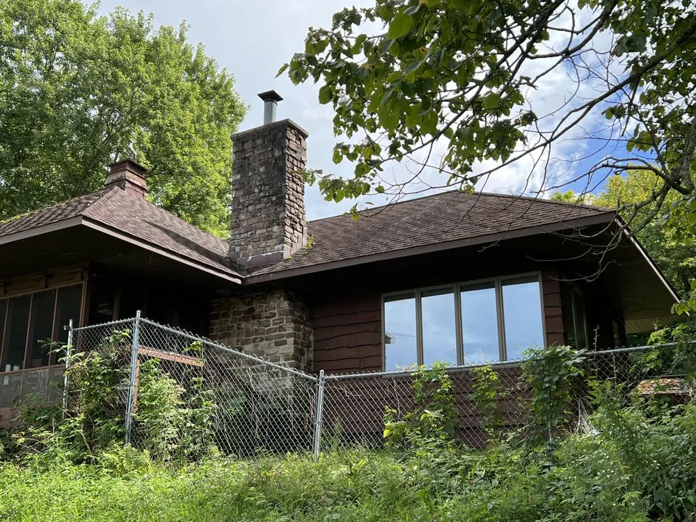 Slide of Top Notch Contracting