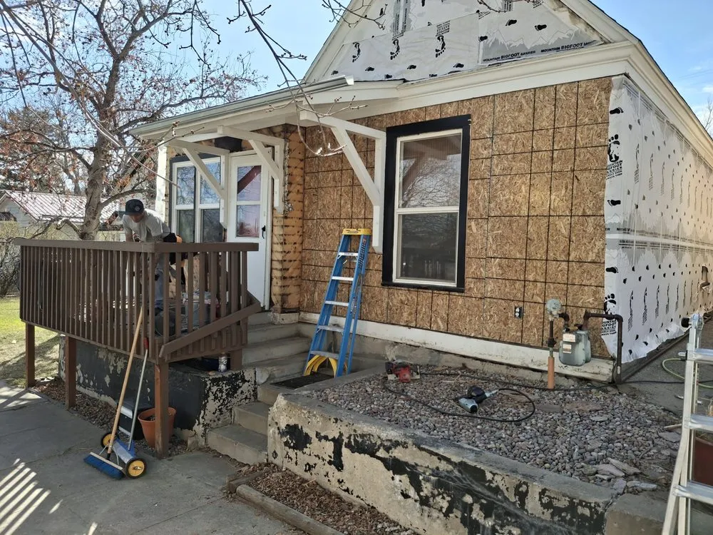 Slide of Top Notch Exteriors