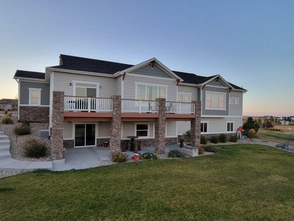 Slide of Top Notch Painting & Siding