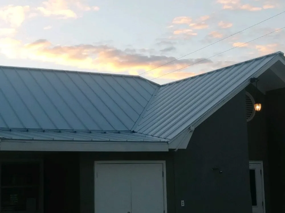 Slide of Top Notch Roofing & Exteriors