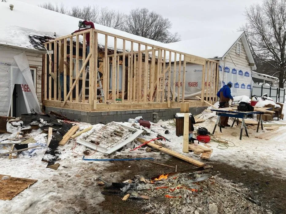 Slide of Top Notch Roofing