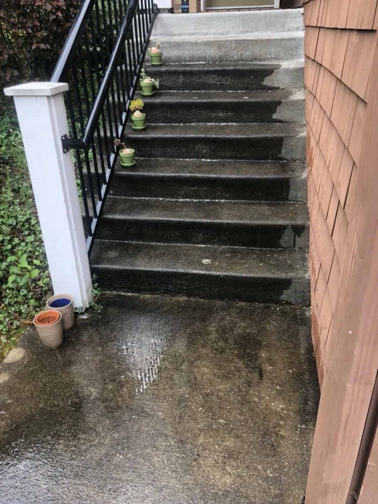 Slide of Top Notch roofing LLC