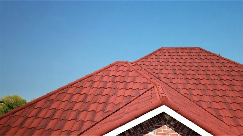 Slide of Top Notch Roofing