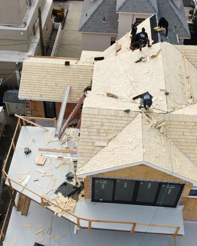 Slide of Top Notch Roofing Siding