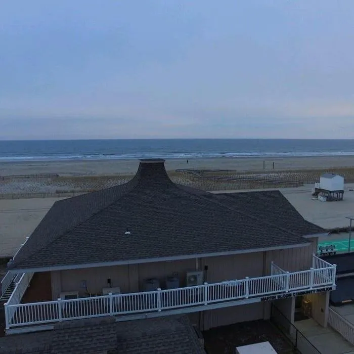 Slide of Top Notch Roofing Siding