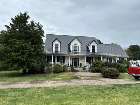 Top Shelf Builders Logo