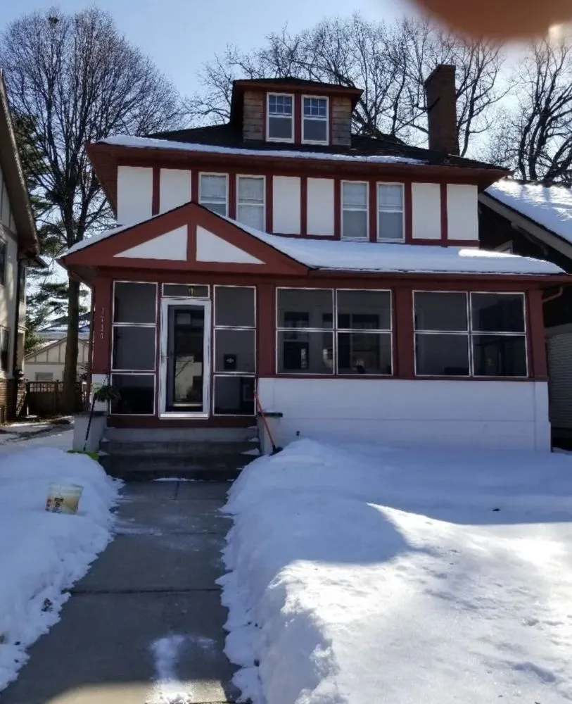 Slide of Top Shelf Construction