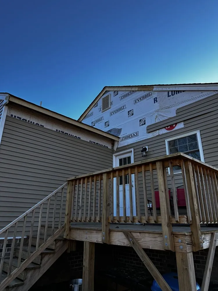 Slide of Top Stream Exterior