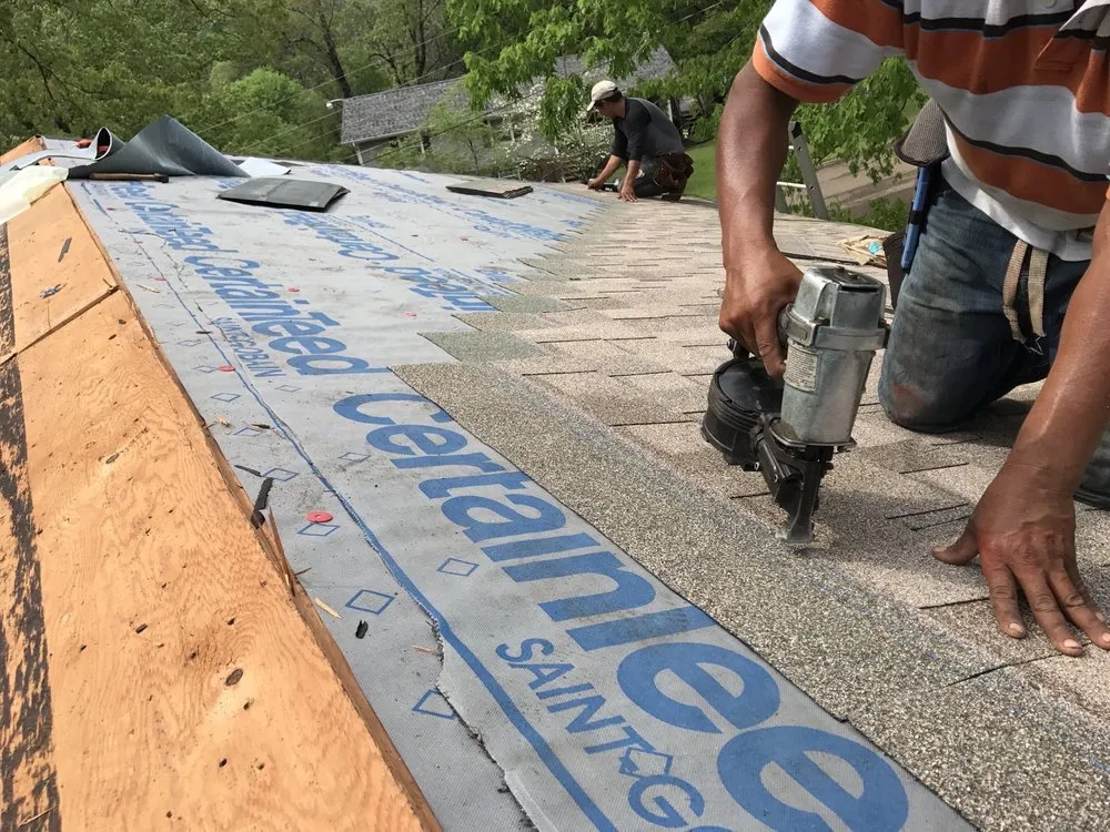 Slide of Top This Roofer