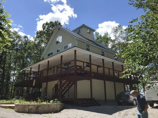 Top This Roofer Logo