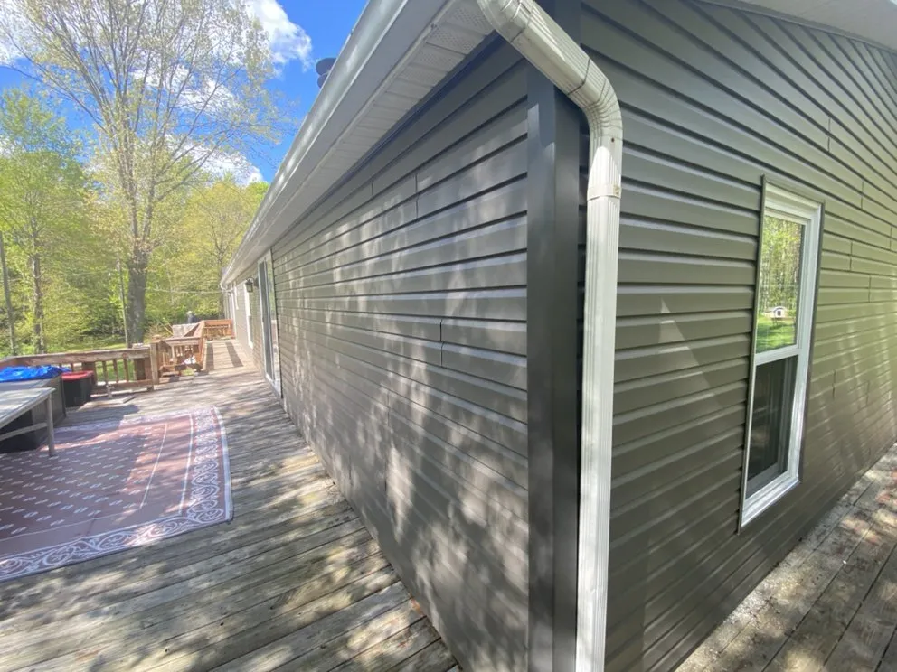 Slide of Top to Bottom Exteriors