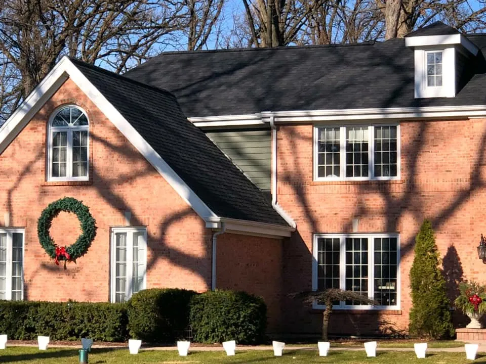 Slide of Top To Bottom Exteriors