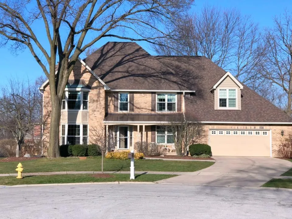 Slide of Top To Bottom Exteriors