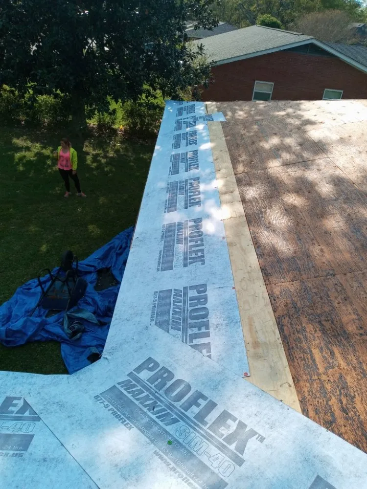 Slide of Top2Bottom Roofing and Siding